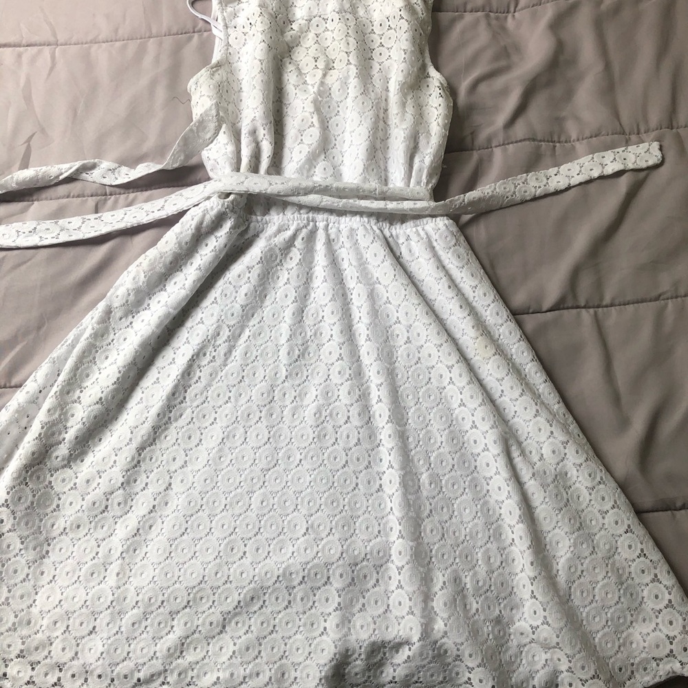 Dress - Picture 2 of 3